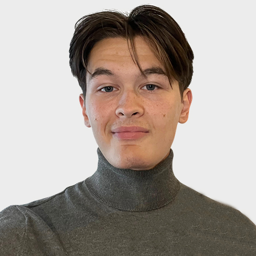 Robert G. - Leads the course Creating games with Scratch and more 3 courses рис.1